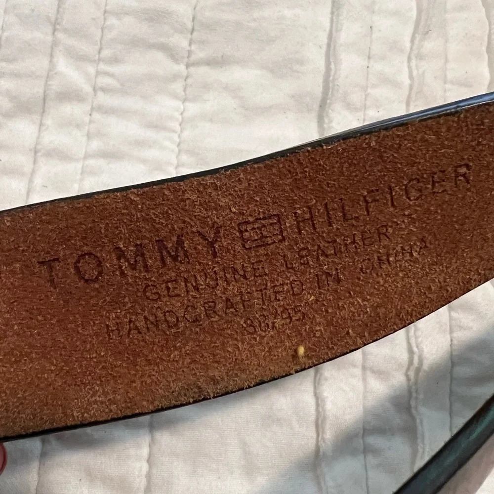 Tommy Hilfiger Brown Leather Mens belt fits 39.5